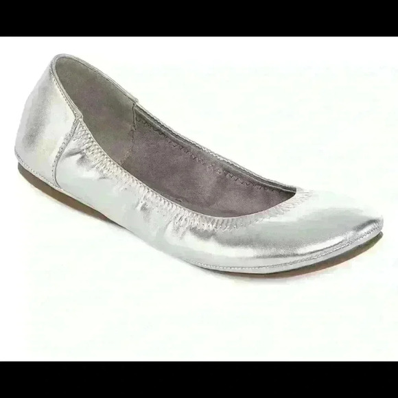 a.n.a Shoes - a.n.a silver ballet flats 7W memory foam